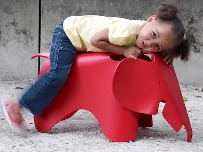 Mobiliario infantil de Eames 2