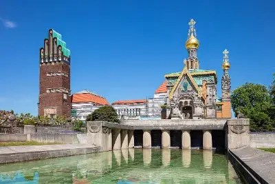 Colonia de Arte en la colina de Mathildenhöhe, Darmstadt. Actualmente Patrimonio mundial de la UNESCO
