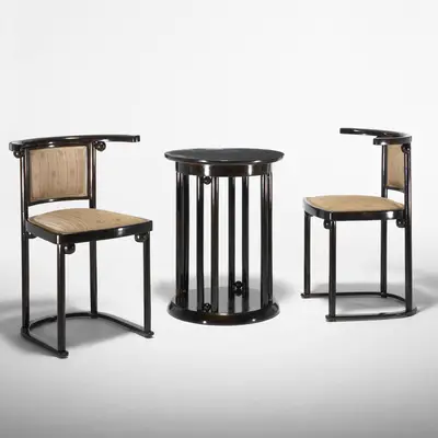 Conjunto de mesa y sillas de Josef Hoffman